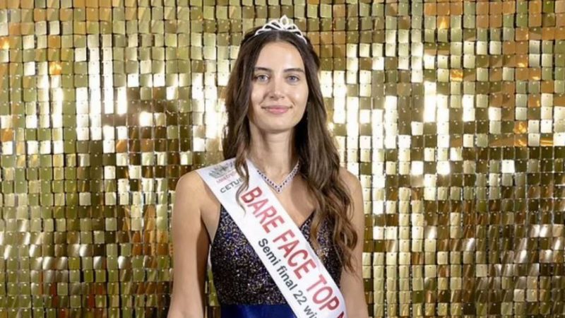 Participante de Miss Inglaterra se presentó sin maquillaje en el escenario