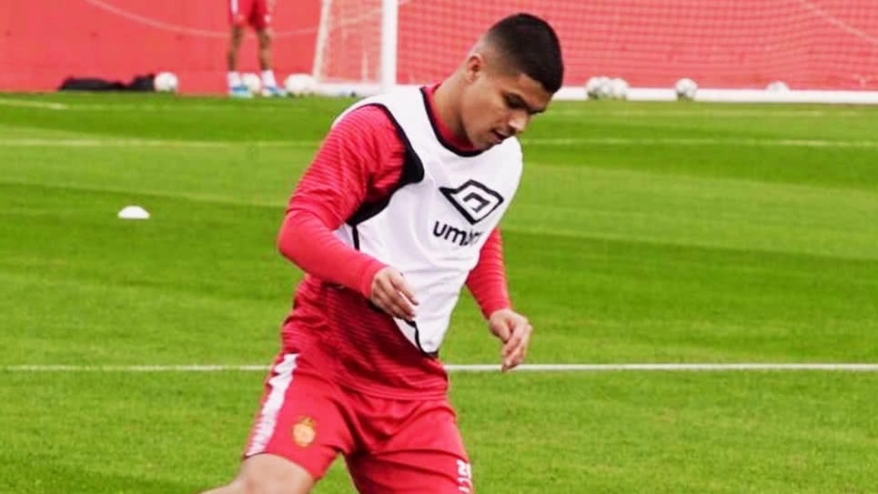 Cucho Hernández realiza su primer entrenamiento con el Mallorca