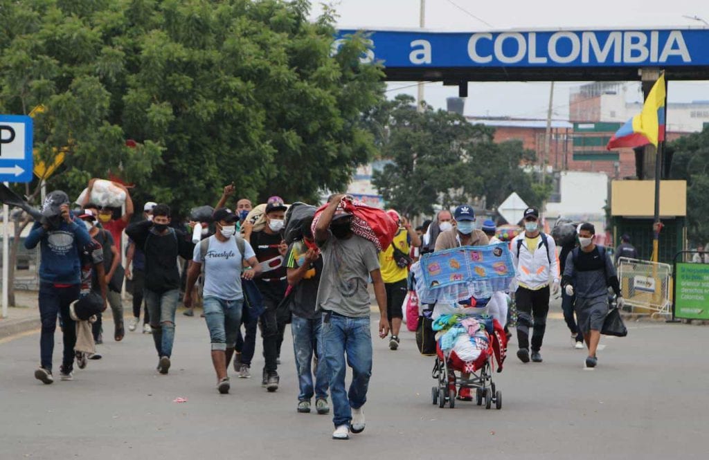 Salida desordenada de venezolanos pondría en riesgo al país: Migración