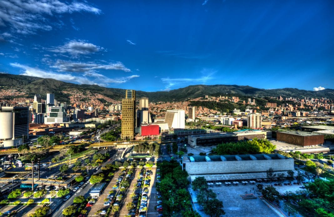 Pico y Cédula Medellín