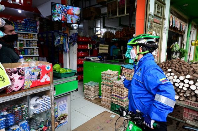 En bicicleta: Así fue el recorrido de Claudia López en Suba