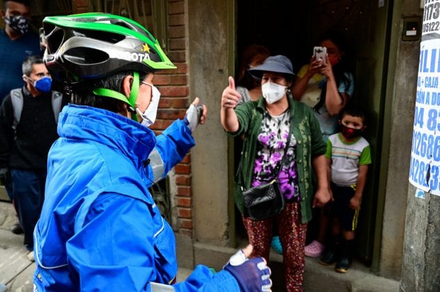 En bicicleta: Así fue el recorrido de Claudia López en Suba
