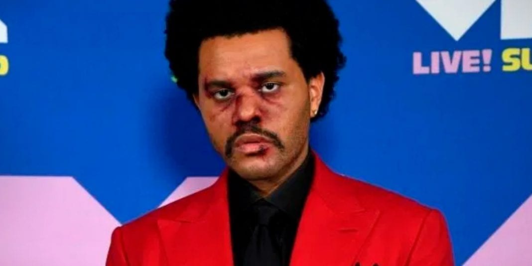 The Weeknd acusa a los Grammy de corruptos