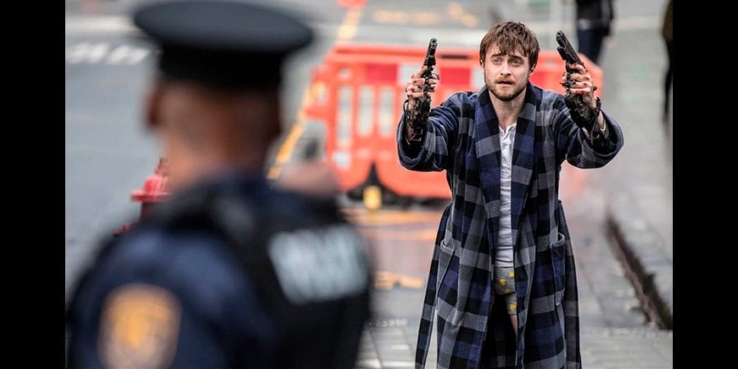 “Manos a las armas” la nueva película de Daniel Radcliffe