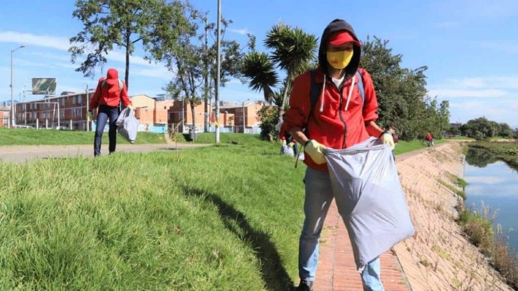 Así son las actividades de limpieza en los humedales de Bogotá