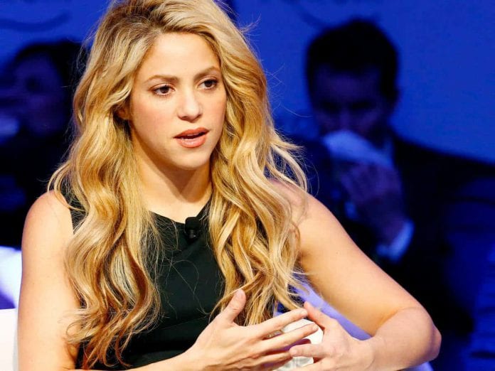 Piden respeto por comentarios misóginos de hinchas hacia Shakira