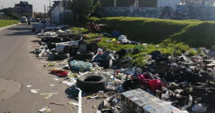 ¡La basura sigue ahí! Uaesp incumplió y calles en Kennedy continúan fétidas