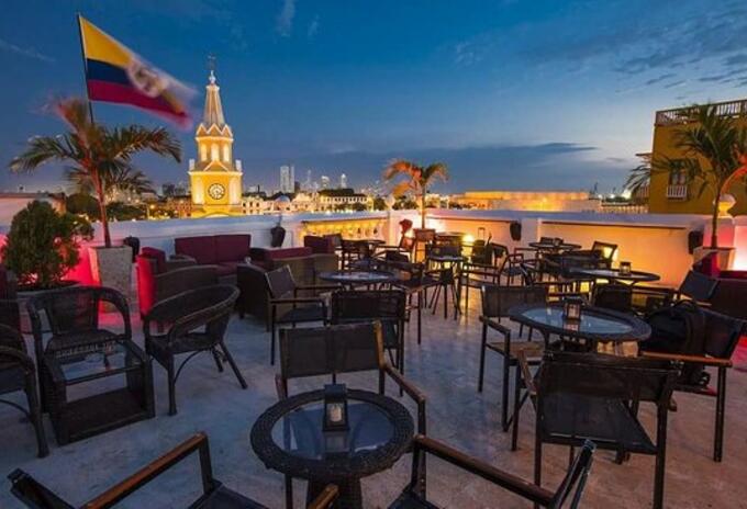 Comerciantes de Cartagena exigen eliminar el toque de queda