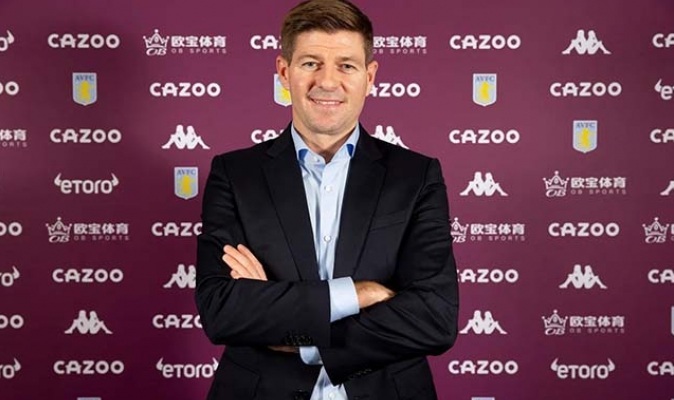 Steven Gerrard es el nuevo director técnico del Aston Villa