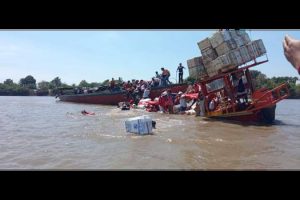 44 personas rescatadas luego del choque de una embarcación en Magdalena