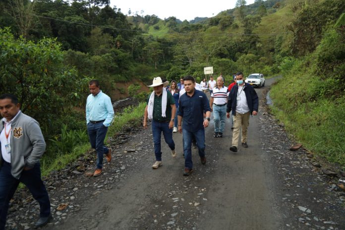 El Gobernador de Cundinamarca anunció $90.000 millones para obras viales