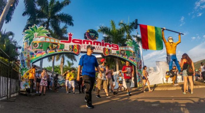 ¿Qué dijo el dueño de Playa Hawai luego de la cancelación del Jamming Festival?