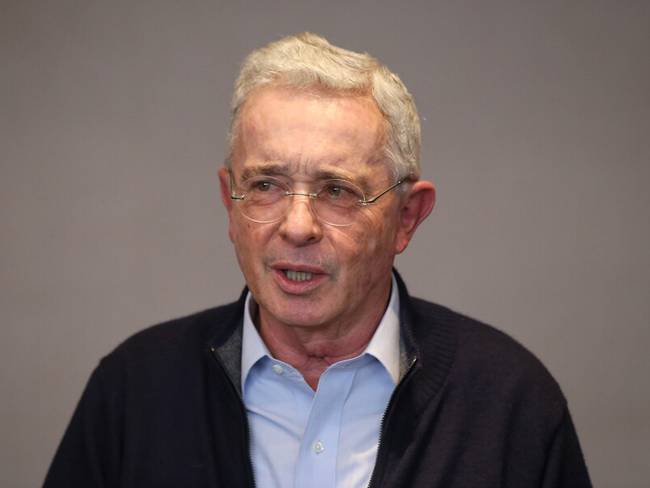 Álvaro Uribe pide que se respete el proceso de Nicolás Petro