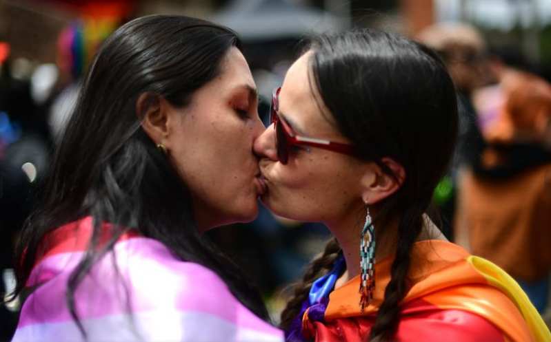 'Besatón' en Bogotá: Fotos de la protesta en contra de la homofobia