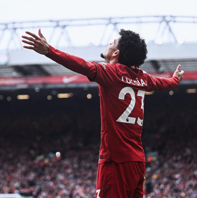 Luego de 6 meses, Lucho Díaz se reportó con gol en la victoria del Liverpool ante el Tottenham