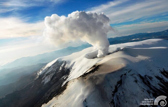 Nevado del Ruiz: se incrementan los sismos en el volcán