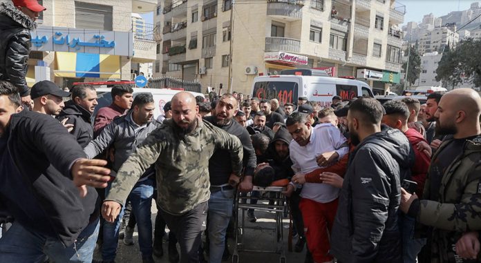 Conflicto palestino-israelí deja 2 muertos en esclada de violencia