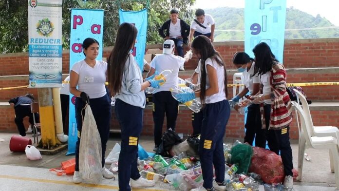 Cundinamarca por un futuro sostenible: Estudiantes lideran la recolección de 1.5 toneladas de reciclaje