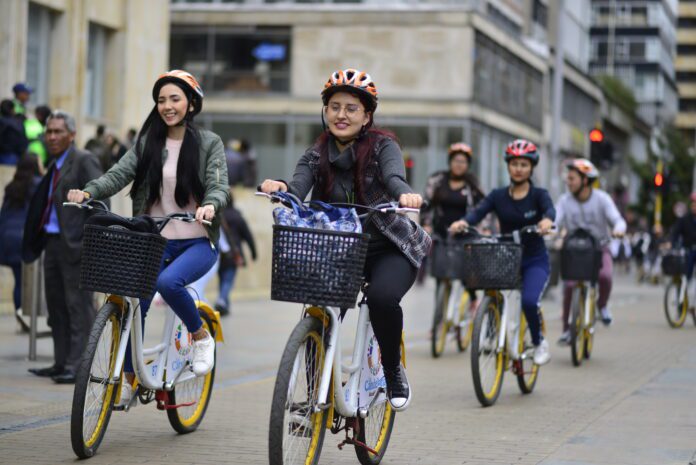 Día mundial de la bicicleta en Bogotá