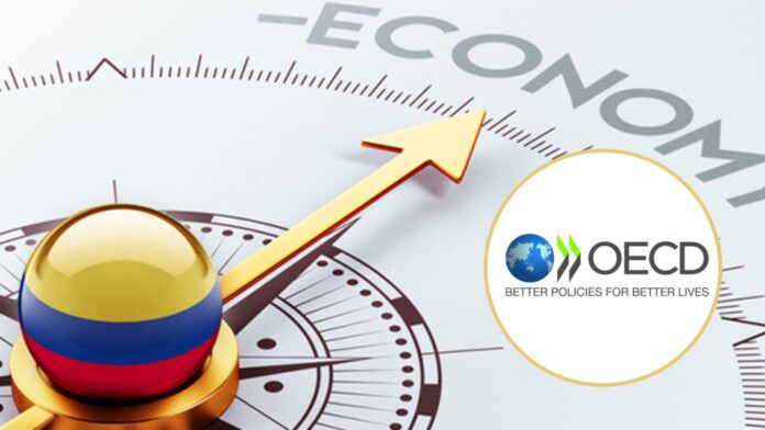 Proyecciones económicas para Colombia: Crecimiento del 1,5 % en 2023 y 1,8 % en 2024