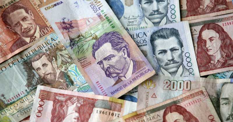 Economía colombiana cae después de 2 años
