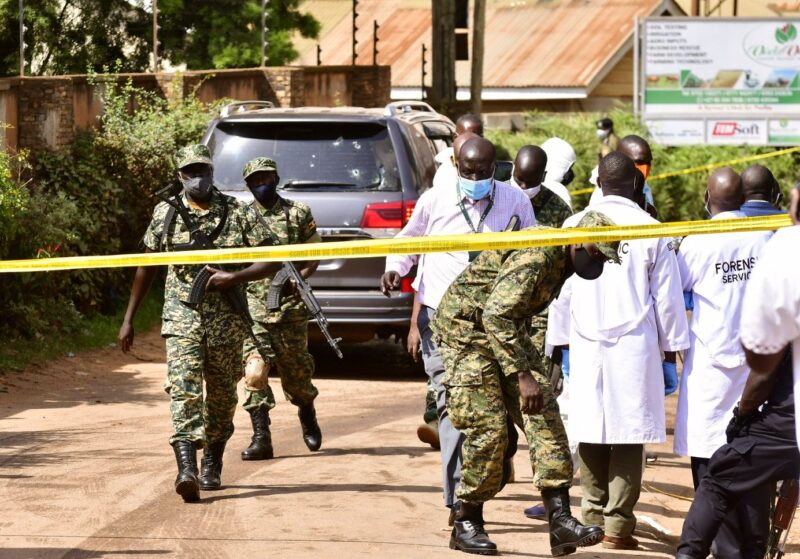 Tragedia por masacre en escuela de Uganda