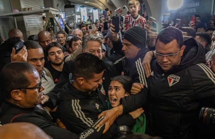 Locura en Sao Paulo por llegada de James Rodríguez: Multitudinario recibimiento sin haber jugado