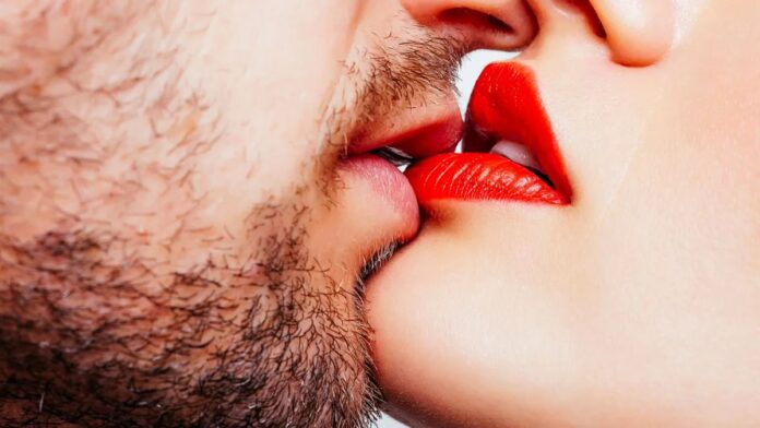 Día Internacional del Beso Robado: Una fecha para despertar la picardía amorosa