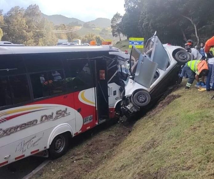 Accidente vía La Mesa - Bogotá deja una mujer fallecida y 7 heridos