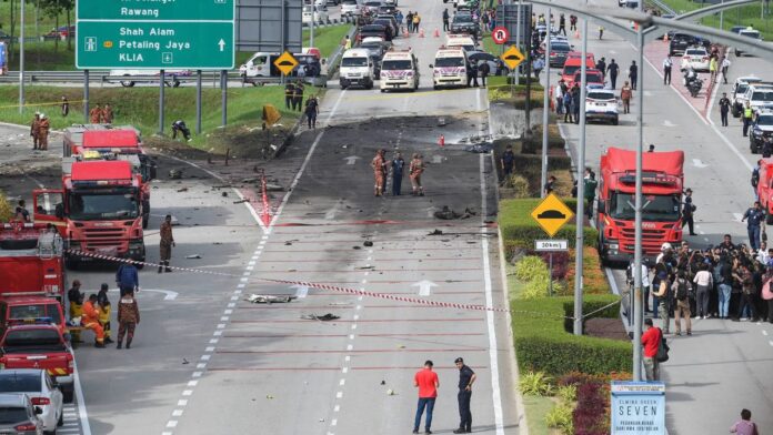 Accidente de avioneta en Malasia deja 10 víctimas fatales