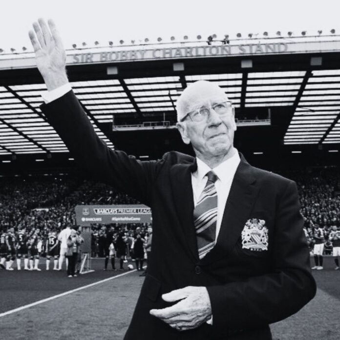 Fallece Bobby Charlton, figura inborrable del Manchester United y del fútbol inglés