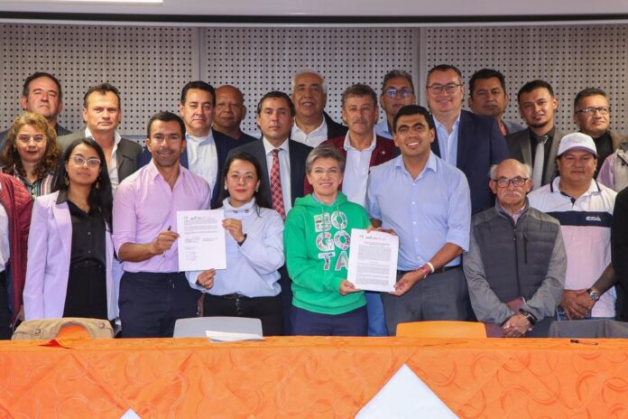 Soacha y Bogotá firman nuevo convenio para conectar el transporte público