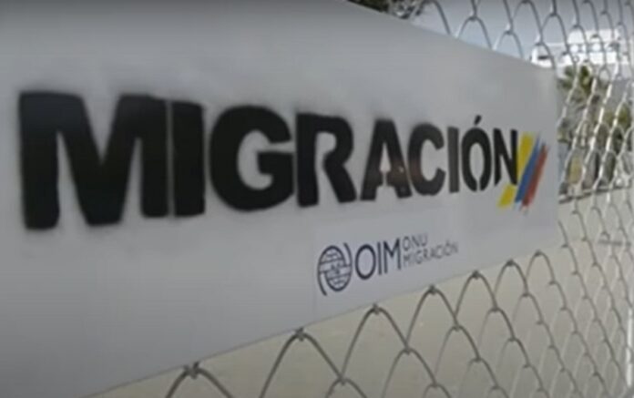 Escándalo en Migración: Director Regional, Exmiembro del M-19, Enfrenta Denuncias de Acoso
