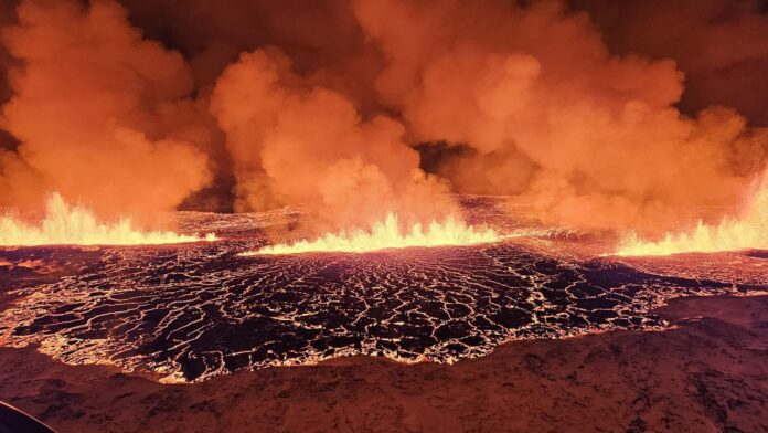 Alerta en Islandia: Erupción del Volcán en Grindavík Tras Meses de Sismos