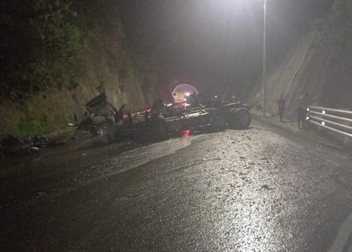 Tragedia en el Alto de la Línea: Reabren la vía después de fatal accidente de camión cisterna