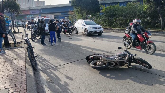 Mujer pierde la vida en accidente con motociclista al sur de Bogotá
