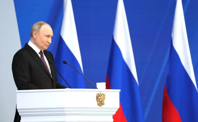 Presidente Putin advierte sobre el uso de armas nucleares ante posible despliegue de tropas de la OTAN en Ucrania