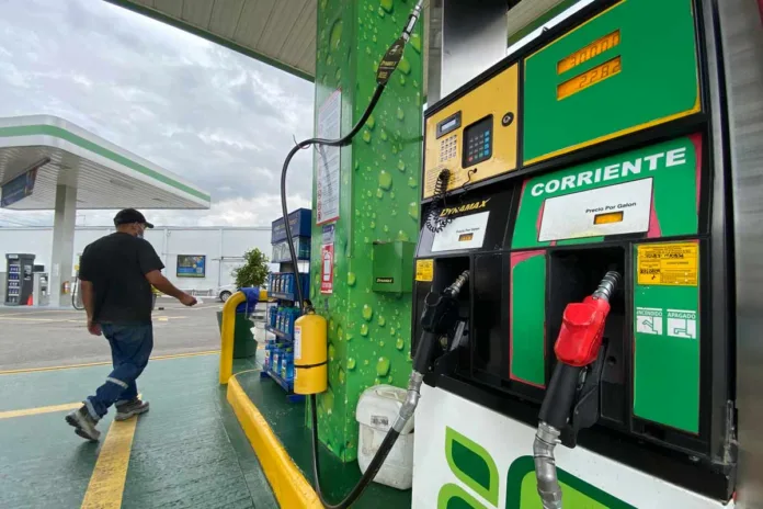 Nueva alza en el precio del combustible: $97 más por galón