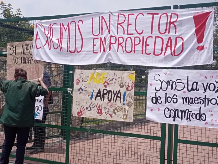 Estudiantes del INEM de Kennedy en Bogotá llevan protestando una semana: El Distrito se pronunció