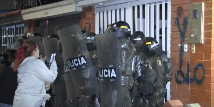 Disturbios en la localidad de Kennedy en Bogotá por presunto caso de Abuso Sexual