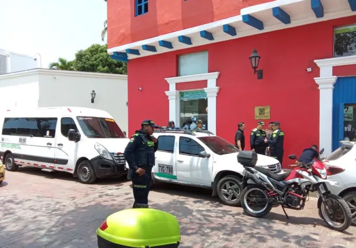 Robo en Cartagena: 10 ladrones disfrazados de turistas saquean joyería en el Centro Histórico
