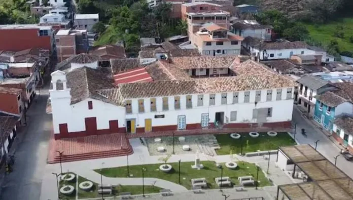 Profesora fue víctima de abuso sexual dentro de un colegio de San Roque, Antioquia